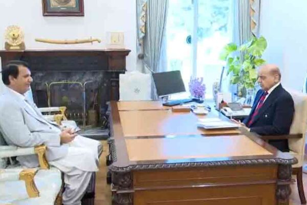 وزیراعظم شہباز شریف کا خیبرپختونخوا میں بڑھتی ہوئی دہشت گردی پر قابو پانے پر زور