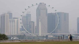 Singapore F1 Night Race to Go Ahead Despite Choking Haze