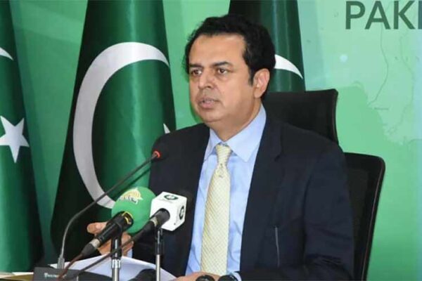 خیبرپختونخوا میں آئینی اقدام سیاسی ایجنڈا نہیں، دہشت گردی کے خاتمے تک رہیں گے: طلال چوہدری