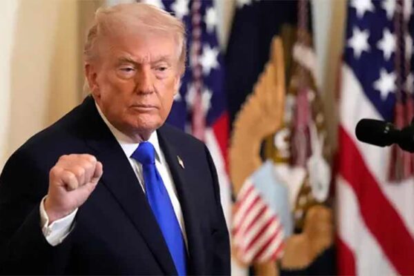 ایران پر حملے سے قبل بمبار طیاروں کے اوقات افشا کرنے والے ملزم پر ٹرمپ کا سخت ردعمل